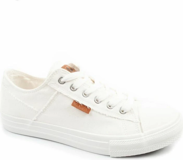 Atlete femra Lee Cooper të bardha