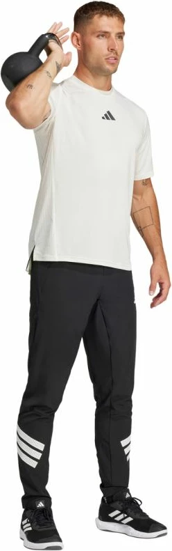 Pantallona sportive adidas për meshkuj, të zeza [Madhësia: M]