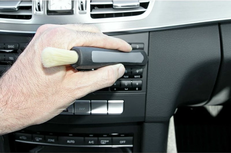 Brushe Pastruese Pluhuri Per Panel 2 In 1