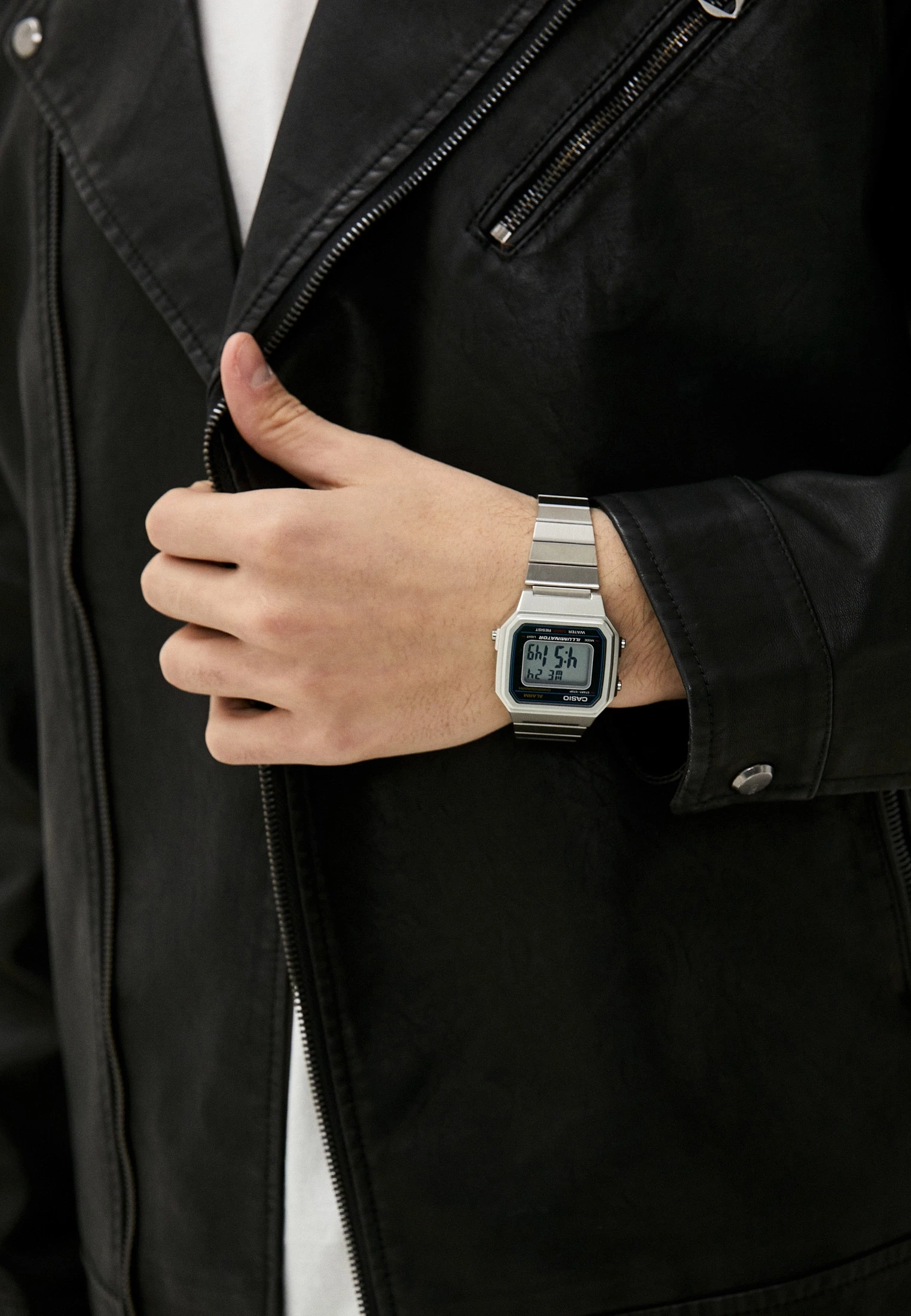 Orë dore Casio B650WD-1A, e argjendtë