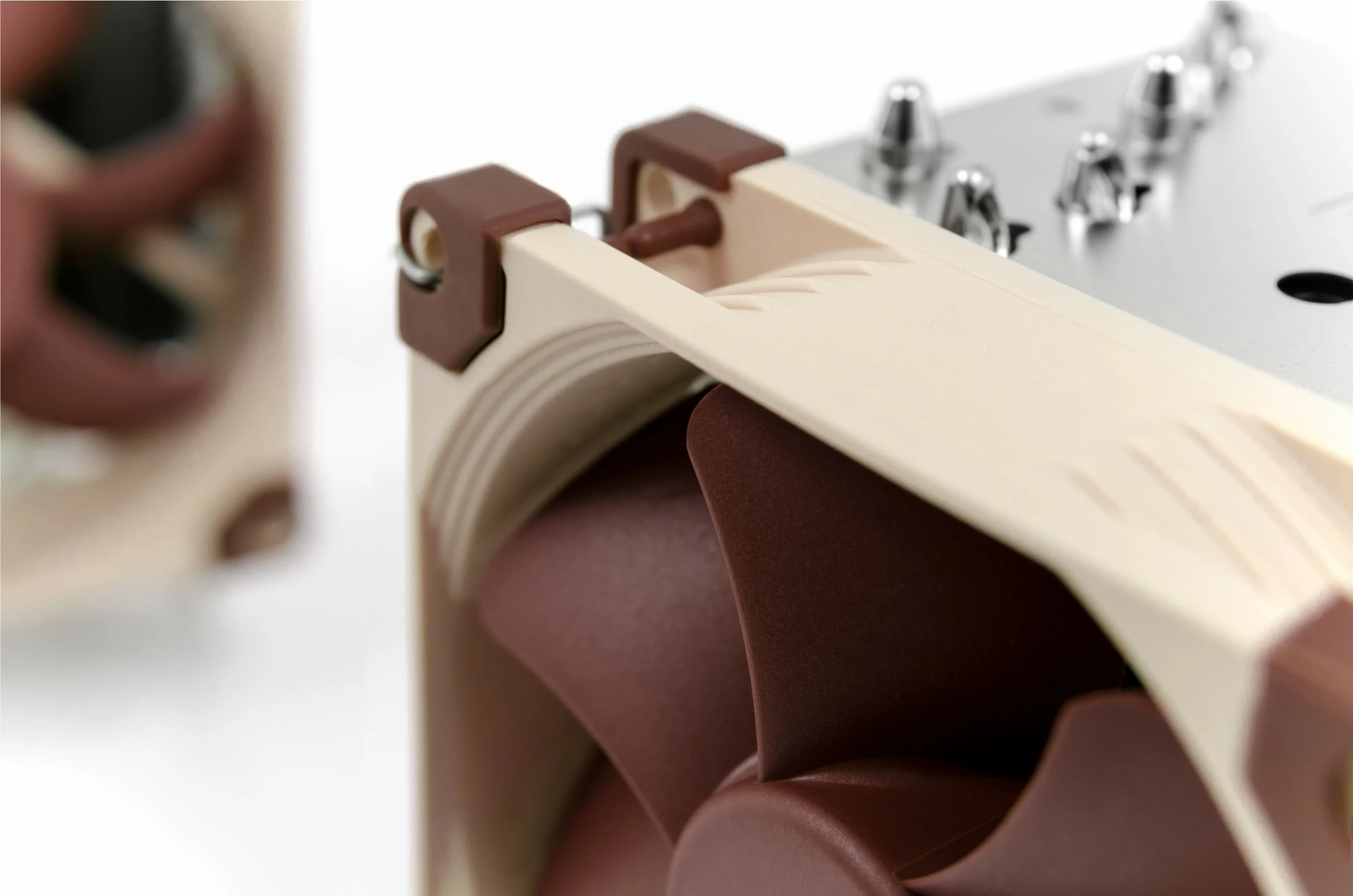 Ftohës Noctua NH-U9S, 9.2 cm, 400-2000 RPM, kafe, metalik