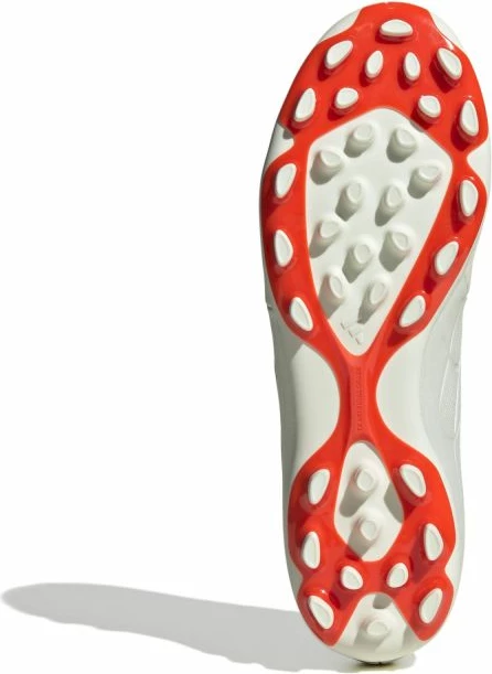 Atlete për futboll adidas për meshkuj, të bardha