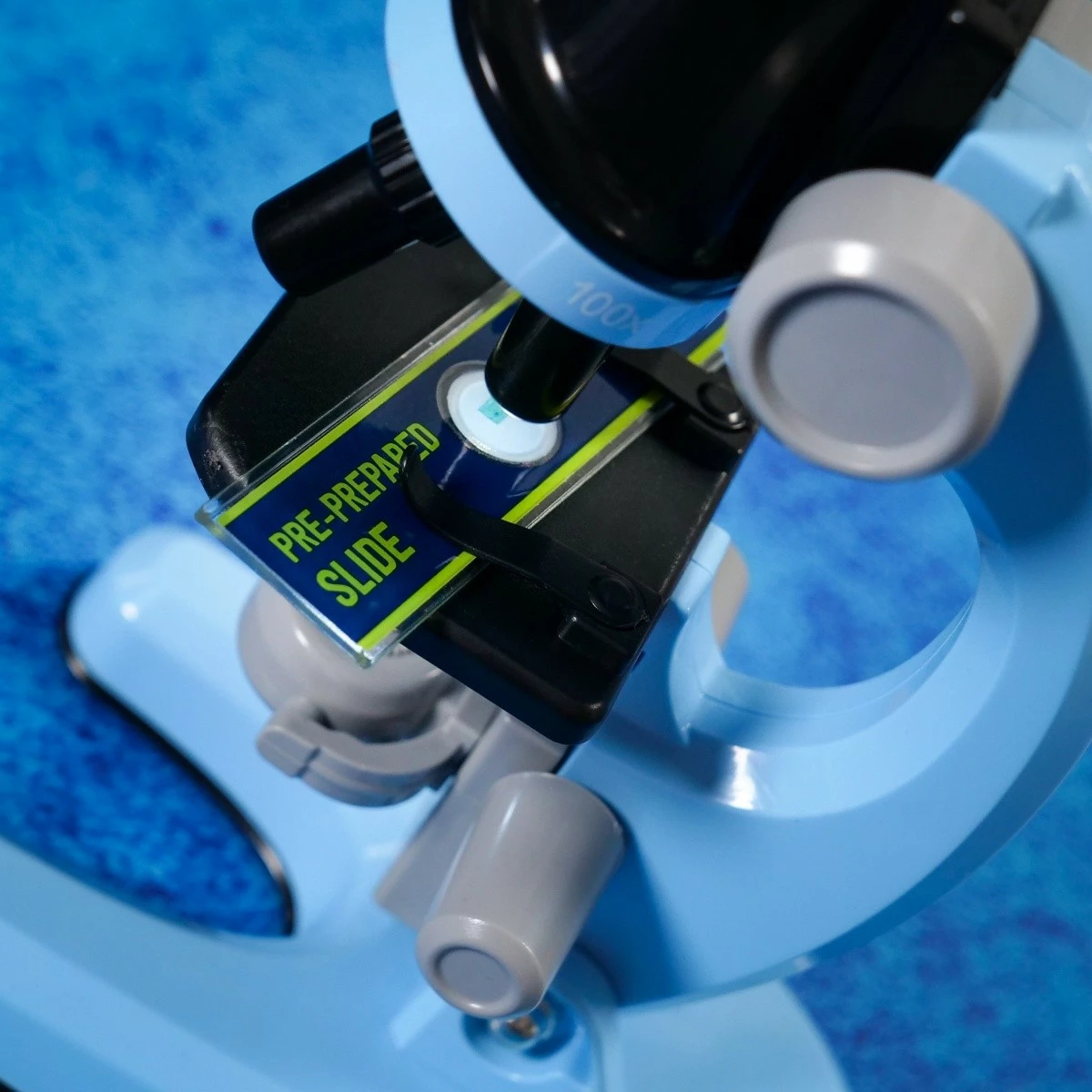 Mikroskop Lisciani I’m a Genius, set edukativ, plastikë, zmadhim deri 1200x, për fëmijë