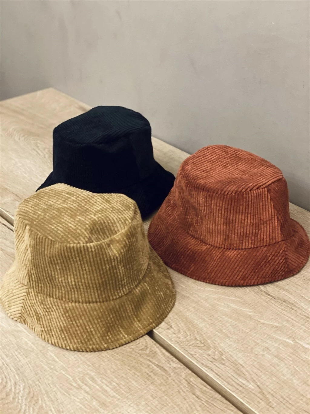 Kapele për femra Retrobird