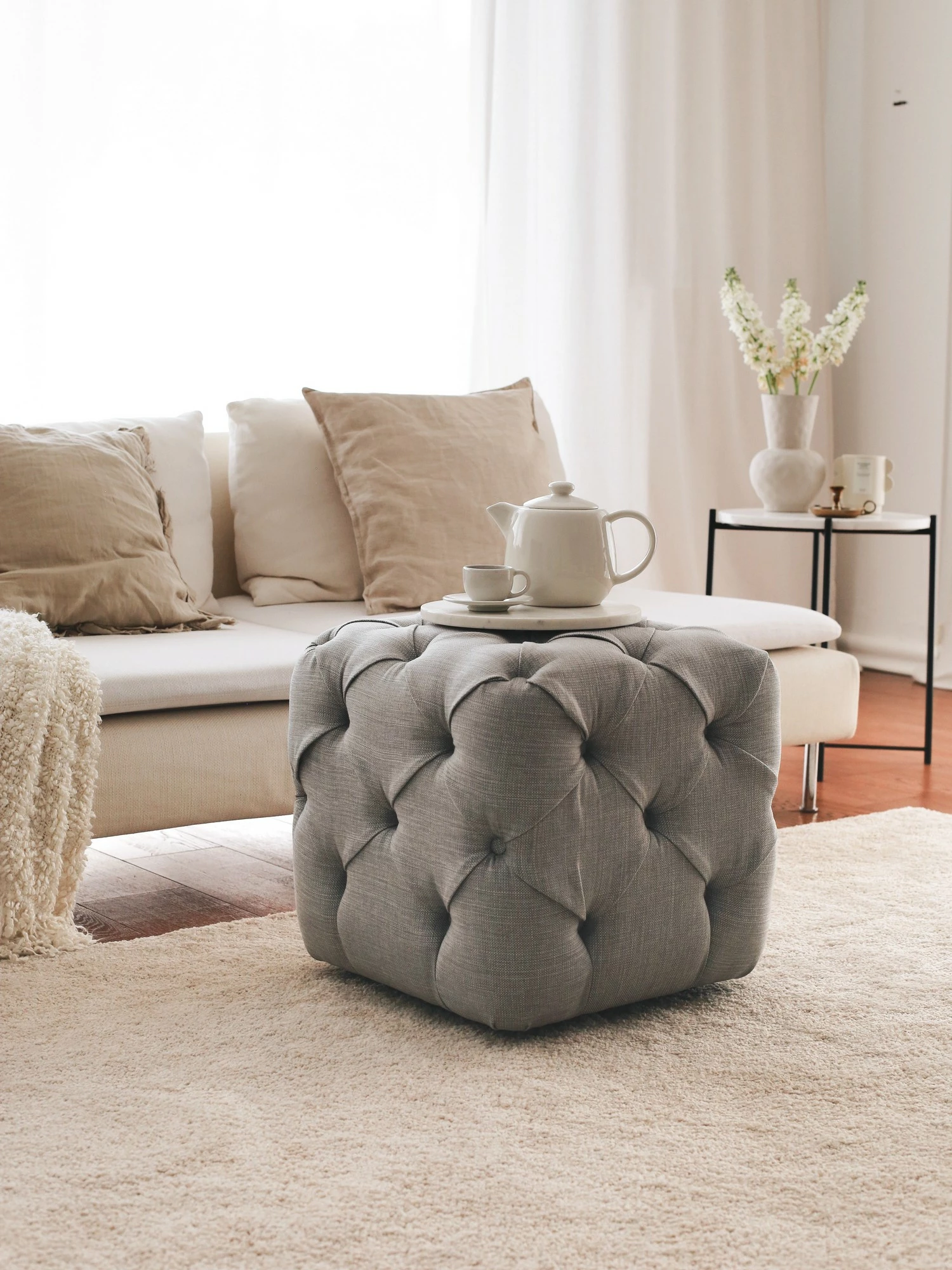 Puf Atelier del Sofa, Kup Chester, ngjyrë gri