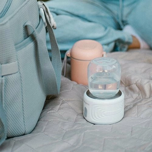 Ngrohës shisheje portativ BabyOno 1645, pa kabllo, bateri 9000 mAh, kontroll digjital temperature, USB-C, set me shishe 180 ml + 5 adaptera, i bardhë