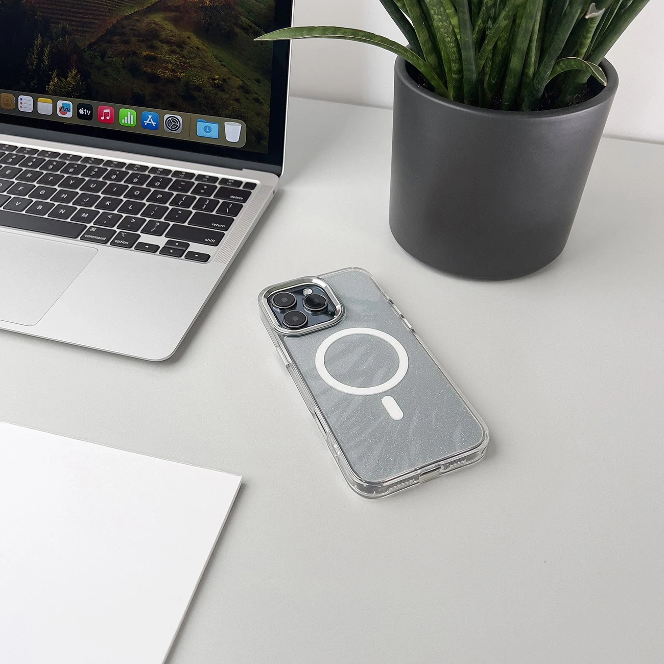 Mbështjellës Hurtel Glitter Case me MagSafe për Samsung Galaxy A36 5G, Bardhë