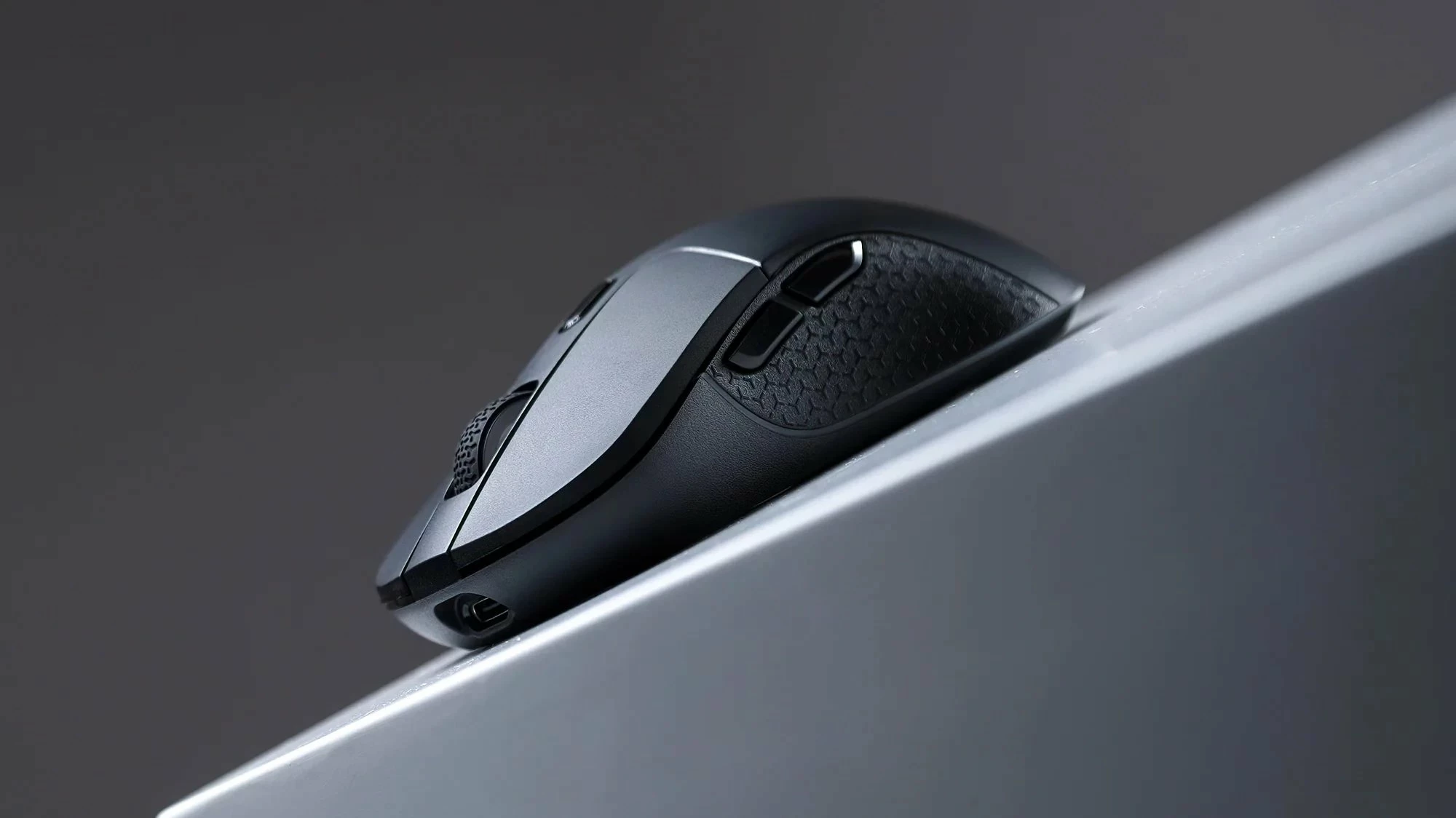 Maus Keychron M3 (M3-A23) 30.000 DPI, 8K polling, 2.4GHz/Bluetooth/USB-C, RGB, i zi