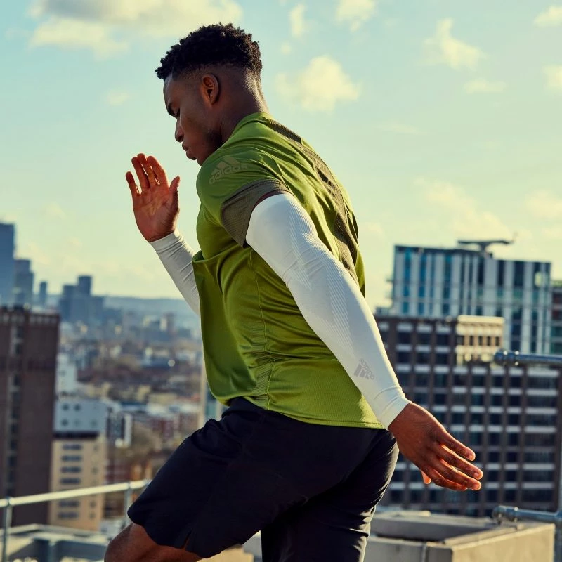 Mangë kompresioni adidas, bardha