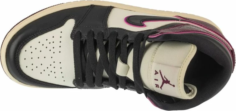 Atlete Nike Jordan për femra, multikolor