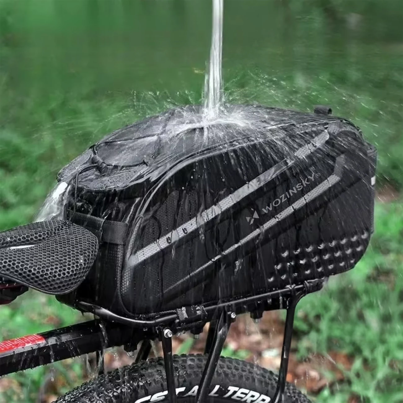 Çantë bagazhi biçiklete, Wozinsky, 14 L, me rrip të gjatë dhe xhepa anësorë të zgjërueshëm, montim me rripa Velcro, e papërshkueshme nga uji, e zezë