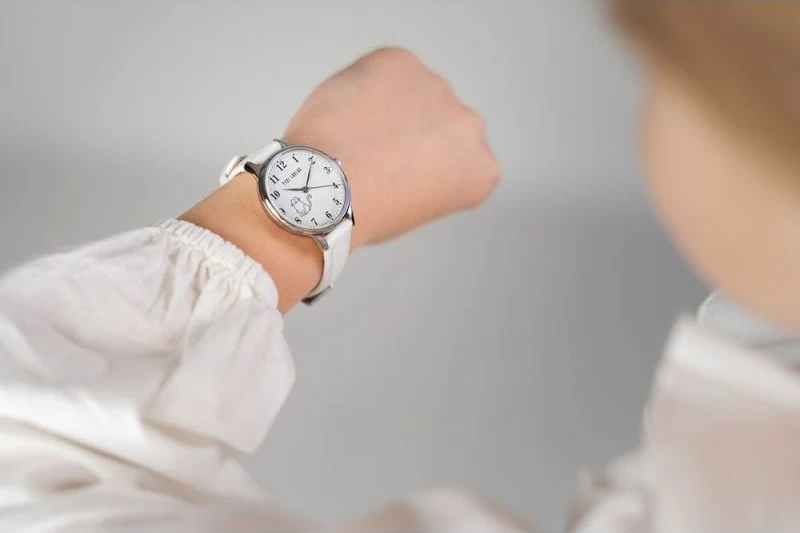 Orë dore për fëmijë Paul Lorens, e bardhë