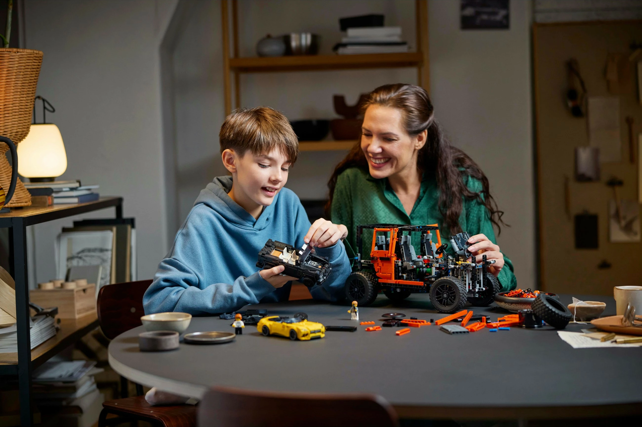 Set ndërtimi LEGO Mercedes-Benz G 500, 2891 pjesë, shumëngjyrëshe