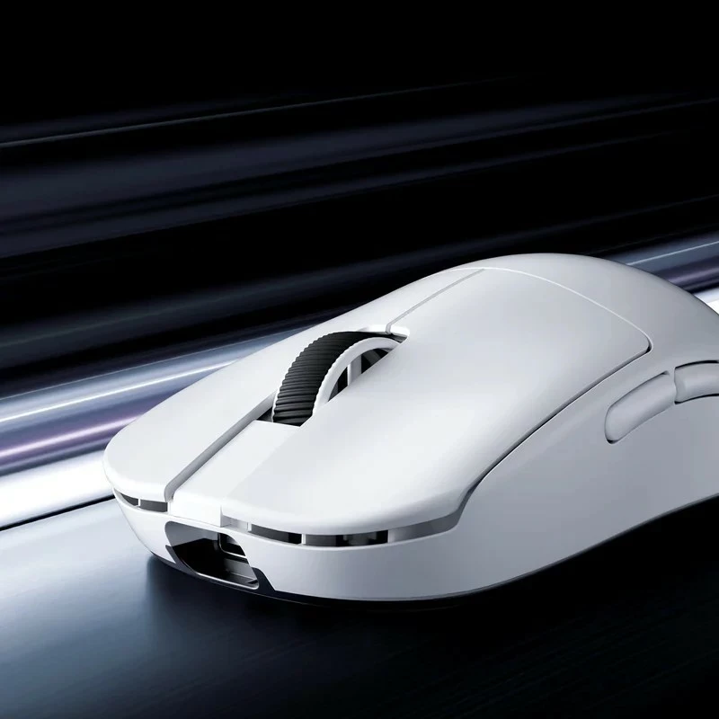 Maus gaming Mchose L7 Ultra+, wireless/USB-C, 42000 DPI, 48 g, e bardhë