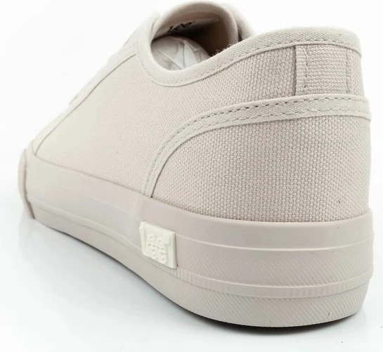 Atlete për femra Lee Ava Low, bezhë