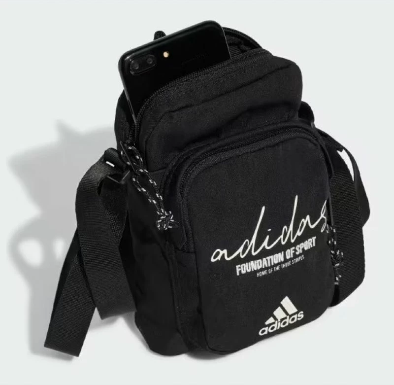 Çantë adidas, e zezë