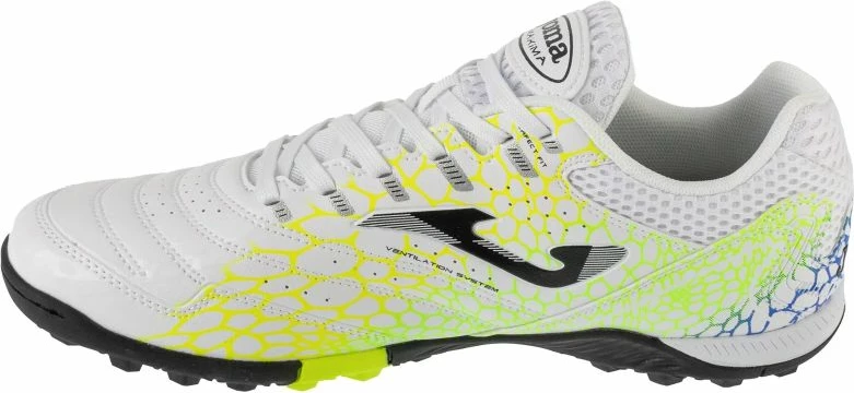 Atlete futbolli Joma, të bardha