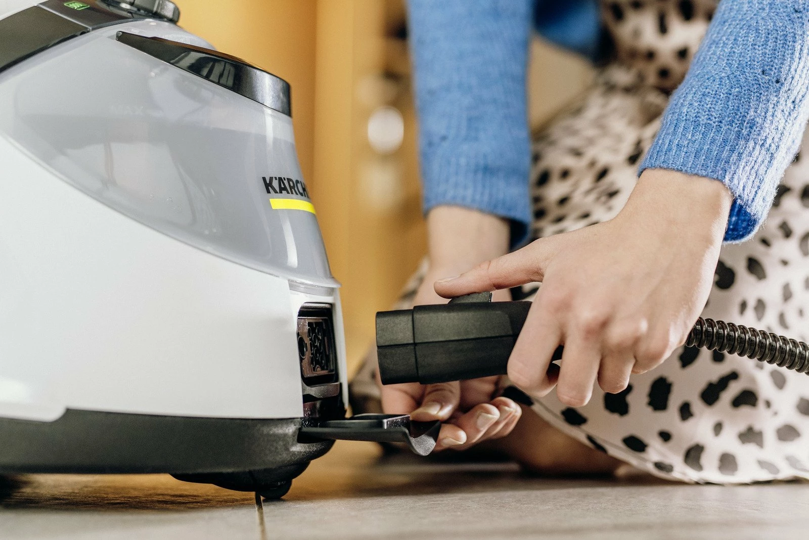 Pastrues me avull Karcher SC 5 EasyFix Iron 1.512-661.0, 2250 W, 4.2 bar, rezervuar 1.5 l, set me Hekur, i bardhë