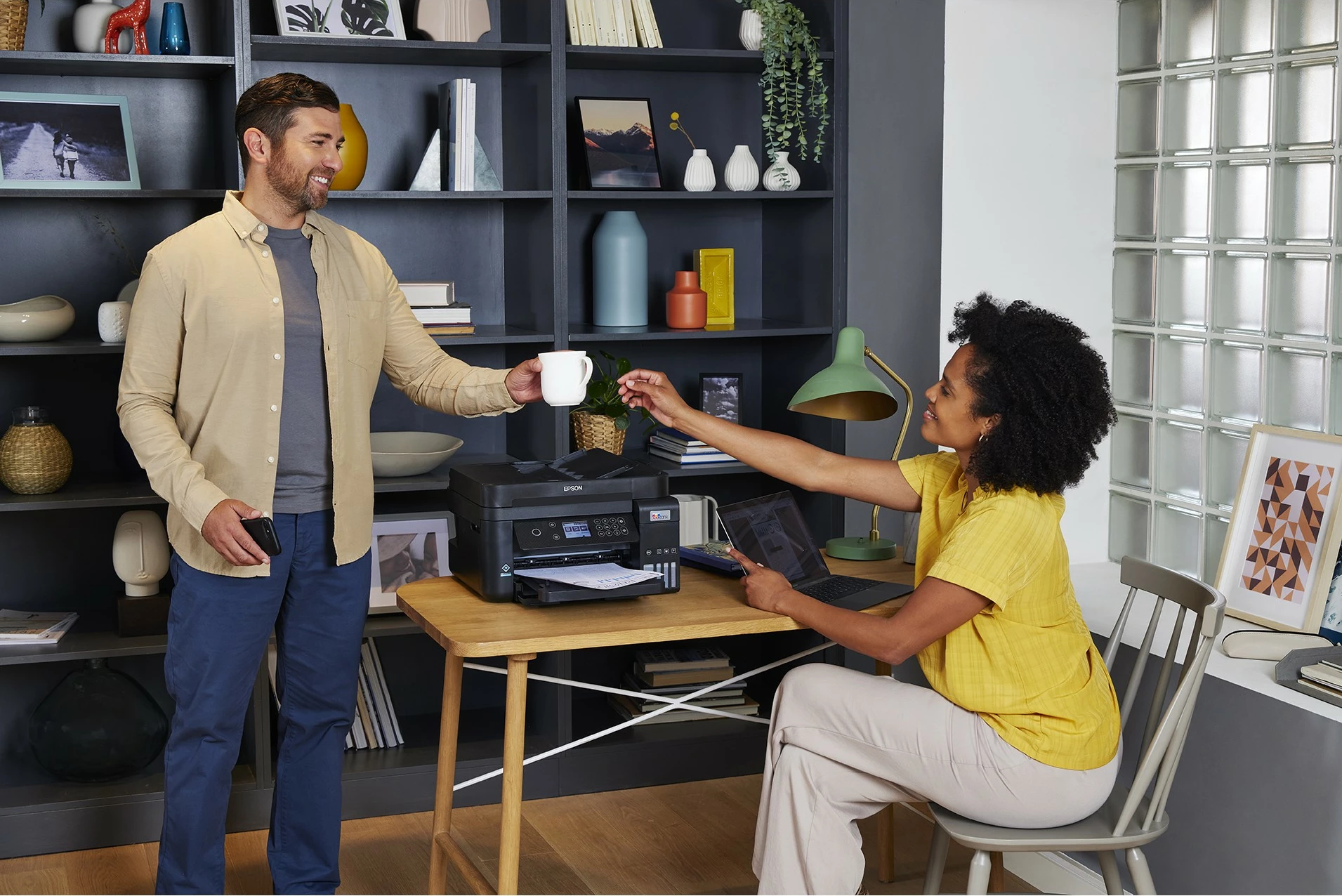 Printer multifunksional Epson EcoTank ET-3850, ngjyrë, A4, Wi-Fi, LCD, i zi