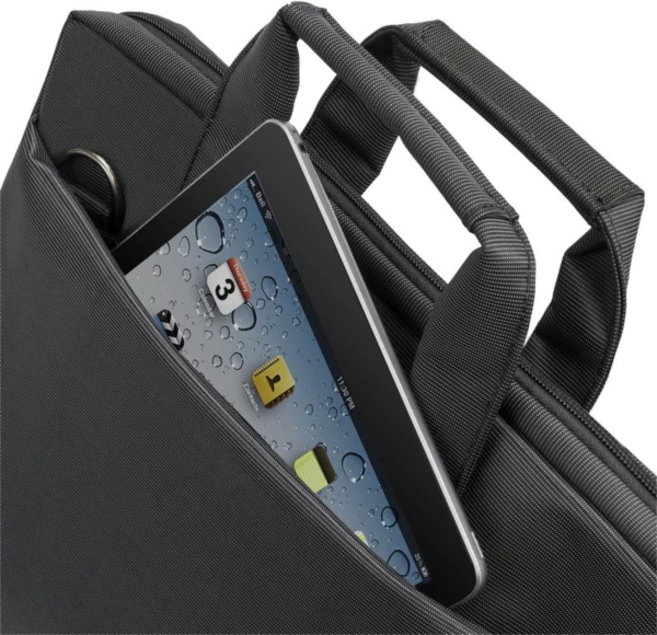 Çantë laptopi RIVACASE 8221 për 13.3", e zezë