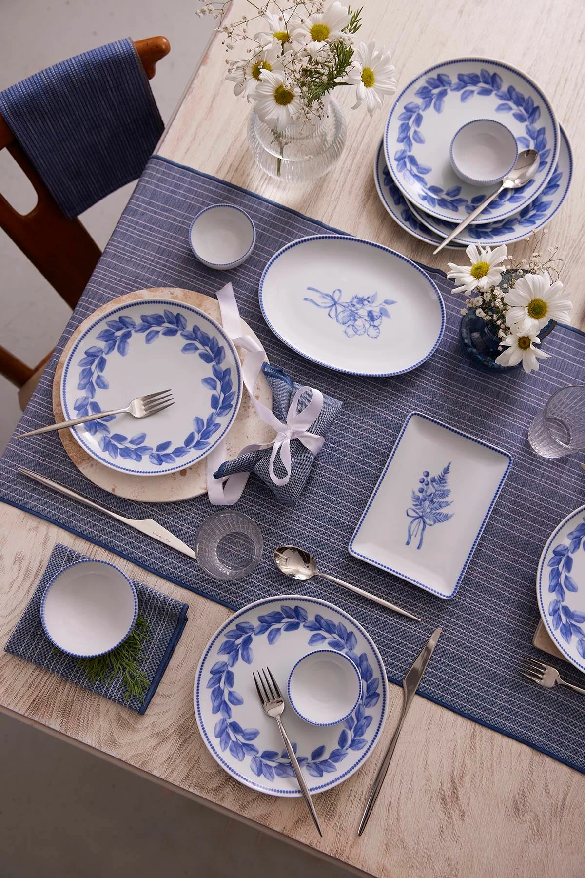 Set mëngjesi 14 pjesësh Hermia, ngjyrë kaltër, 2100002914001