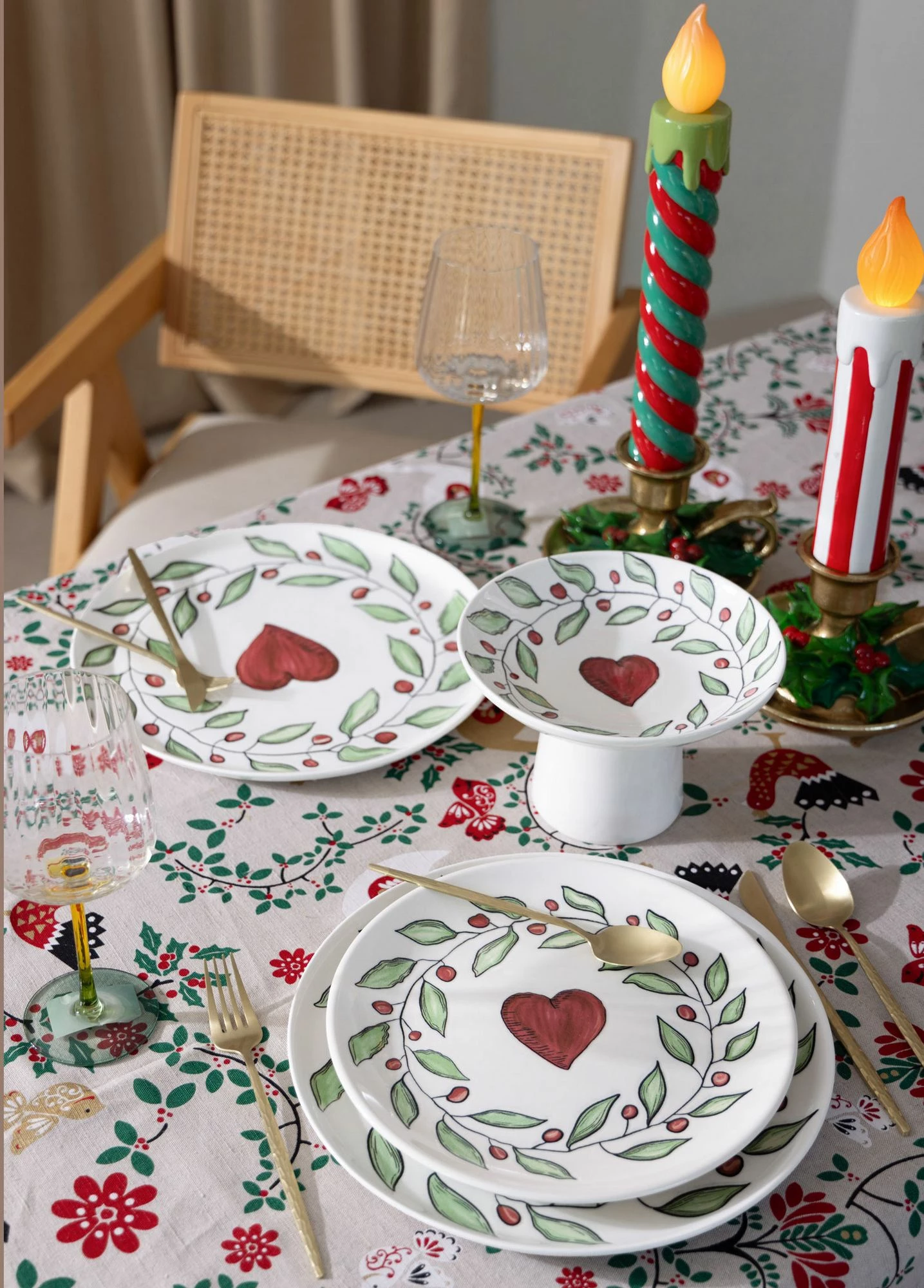 Set pjatash ëmbëlsirash (6 copë), Hermia Concept, LUV0002