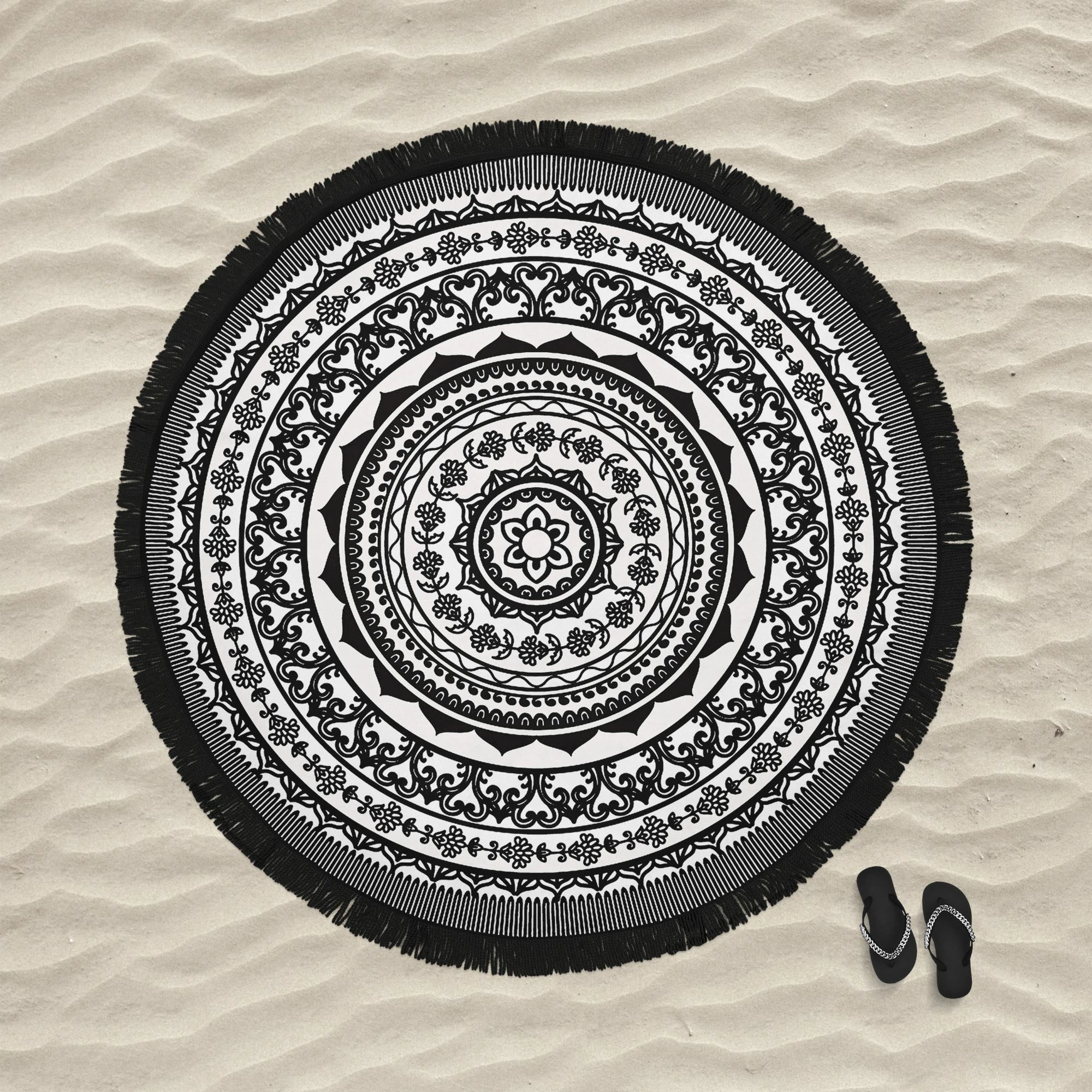 Peshqir plazhi Mijölnir, mandala e zezë, 150x150cm