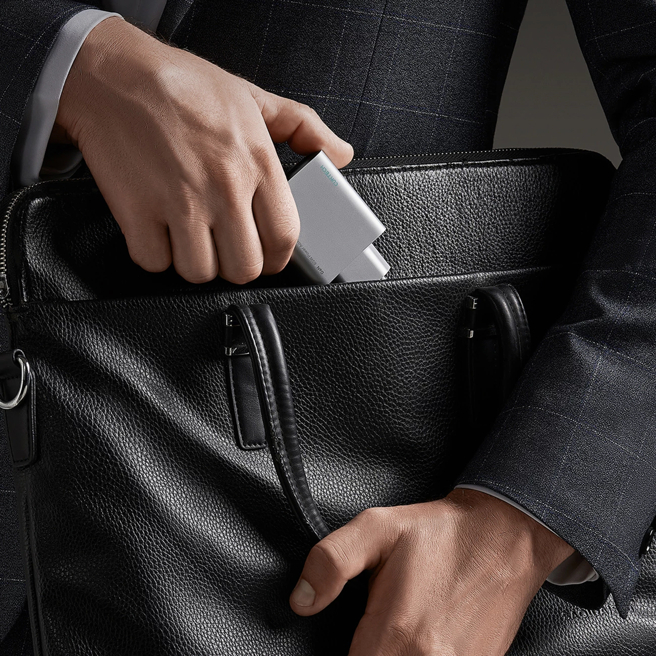 Karikues muri GaN, Cuktech, A15C-EU, 65W 2xUSB-C + 1xUSB-A, prizë EU, pa kabllo, gri