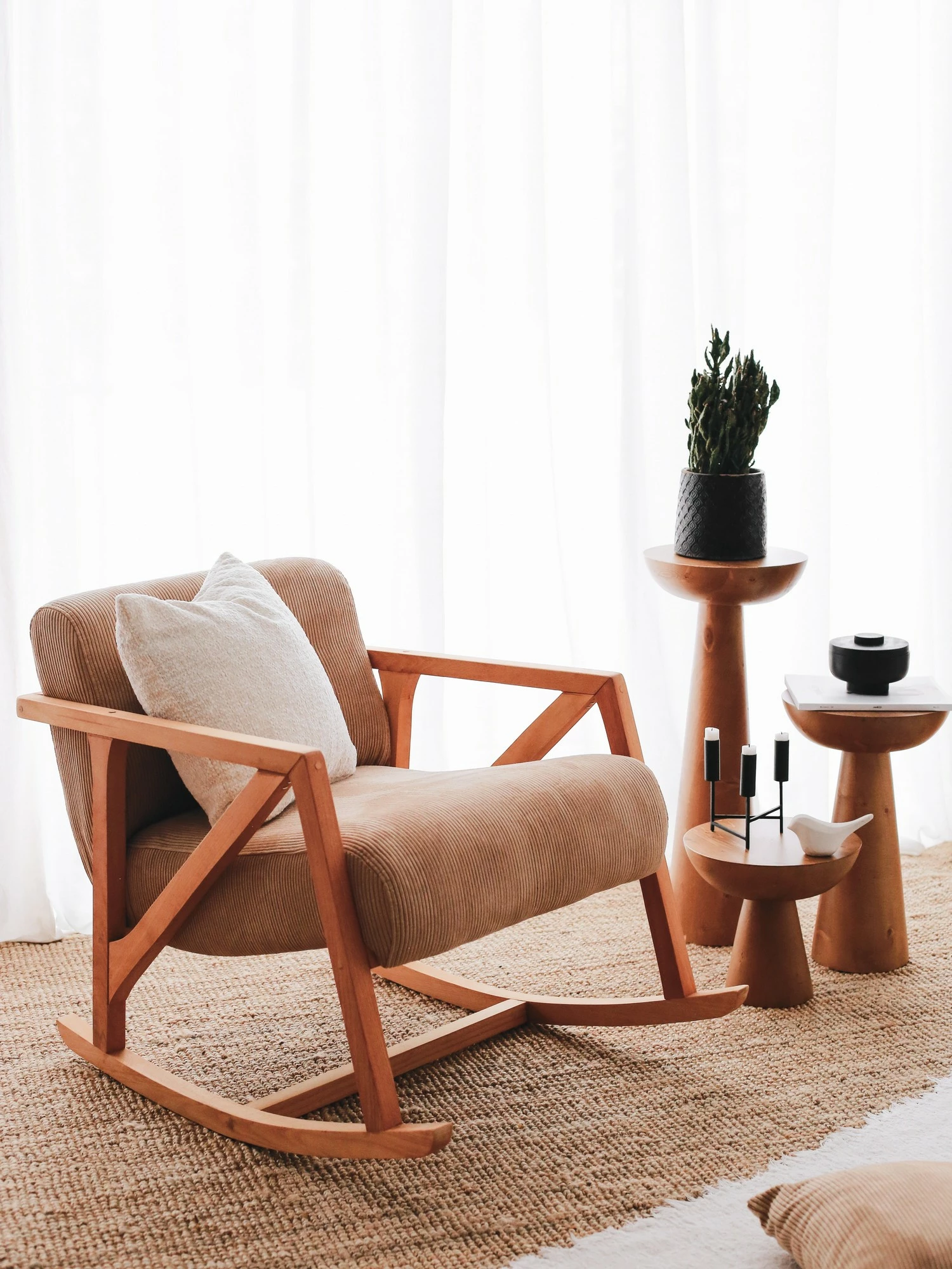 Karrige sallanan Wing, Atelier del Sofa, Nini, ngjyrë camel