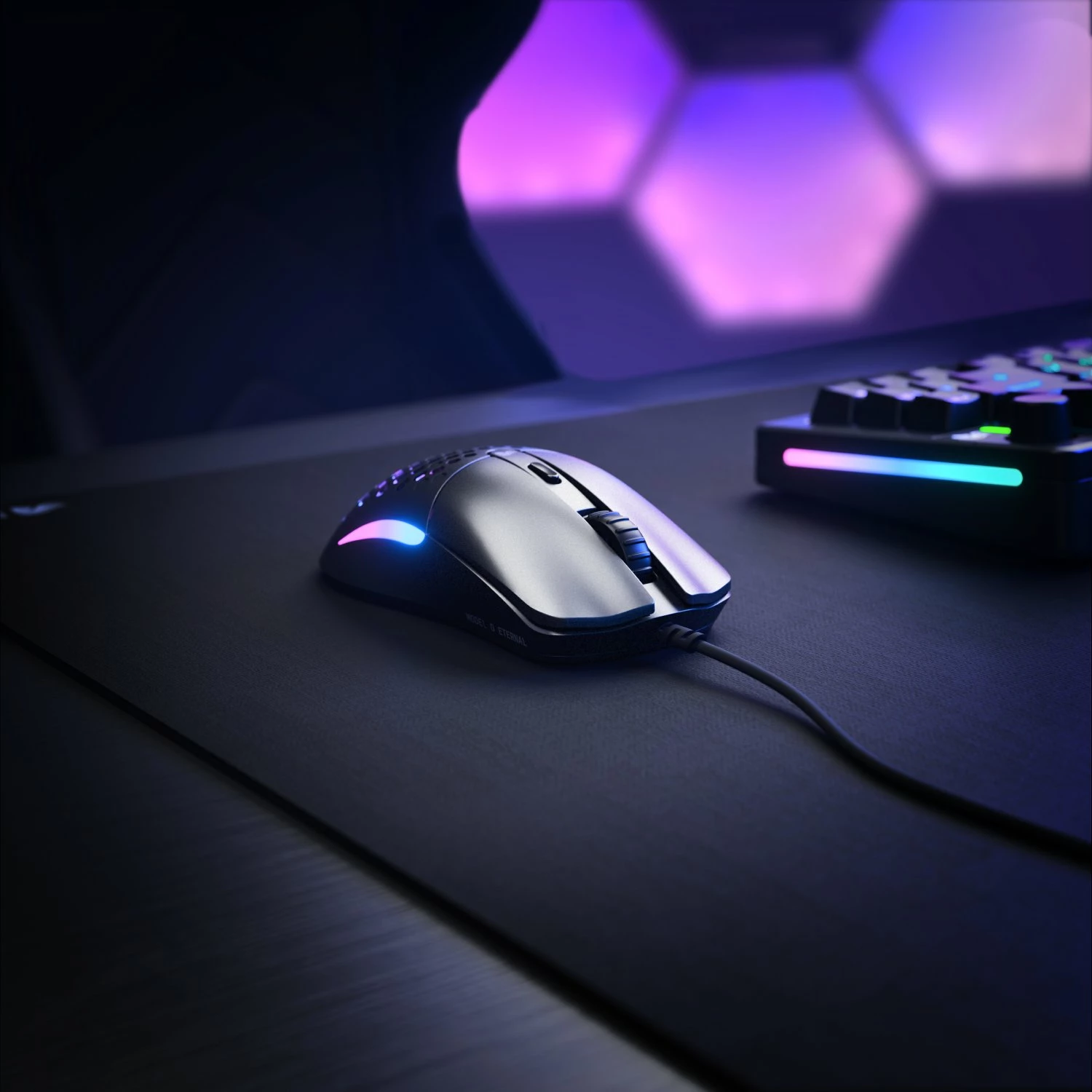 Maus gaming Glorious Model O Eternal GLO-OE-W-BLK, 12000 DPI, 6 butona, RGB, i zi