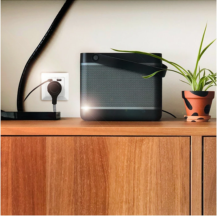 Prizë nën suva LogiLink, Schuko (CEE 7/3), USB-A + USB-C, e bardhë