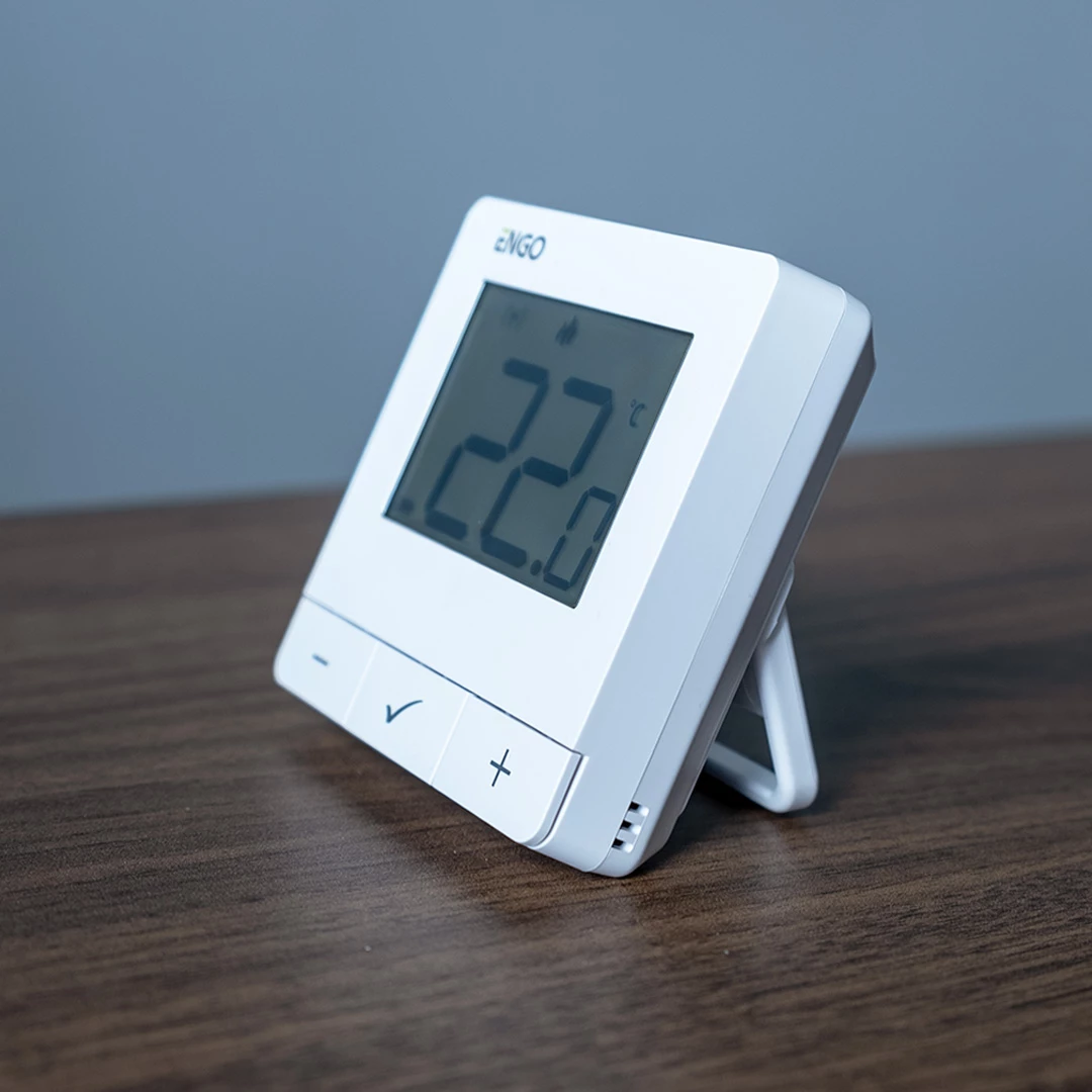 Termostat qëndror ENGO E20iW me internet me WIFI