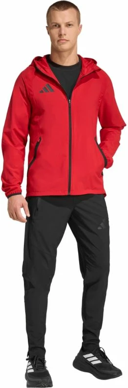 Jakne meshkuj adidas Tiro 26 Travel KD3337, e kuqe [Madhësia: M]