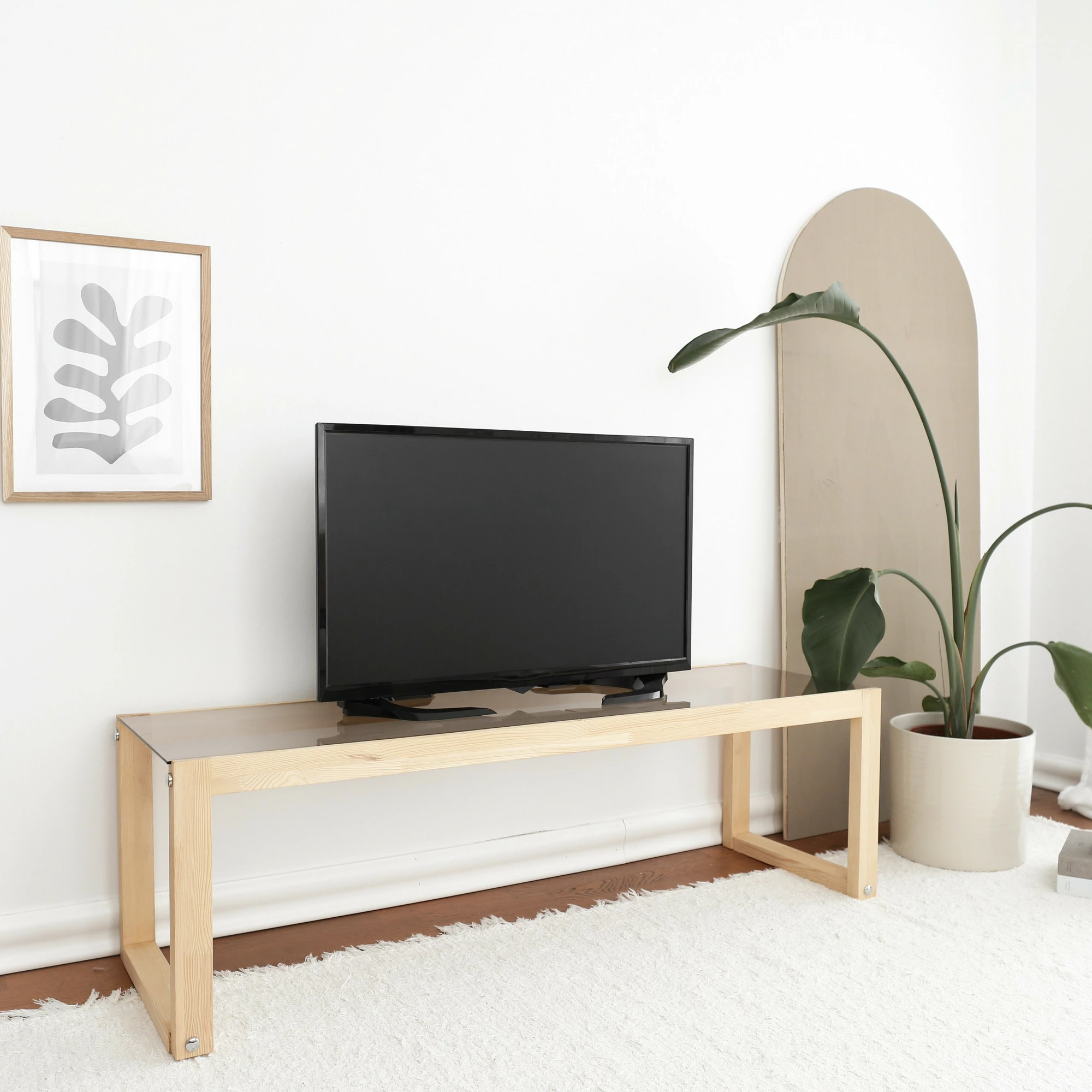Komodë TV Hanah Home, Via, ngjyrë natyrale