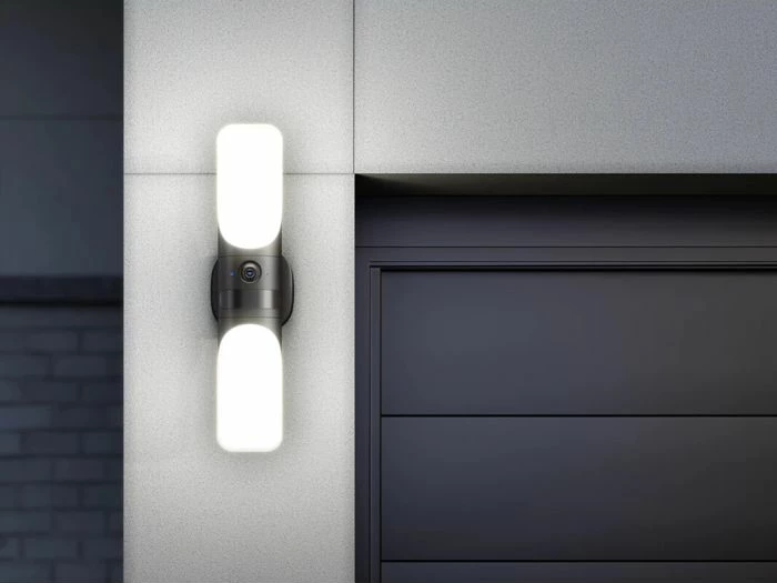 Kamerë sigurie e jashtme me dritë muri Anker eufy Security S100 2K, 1200 lm, 4GB eMMC, Wi‑Fi 2.4GHz, IP65, me kabllo, bardhë/zezë