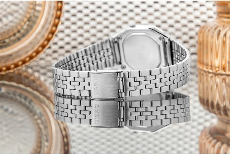 Orë dore digjitale për femra CASIO, argjend