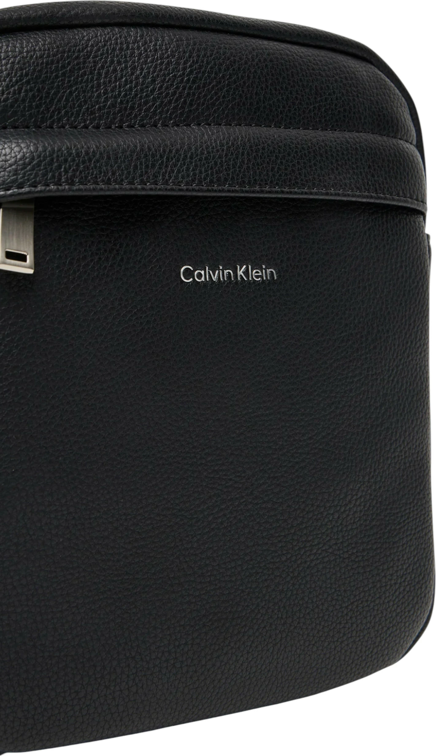 Çantë crossbody për meshkuj Calvin Klein Raised Reporter LV04D3160G, e zezë