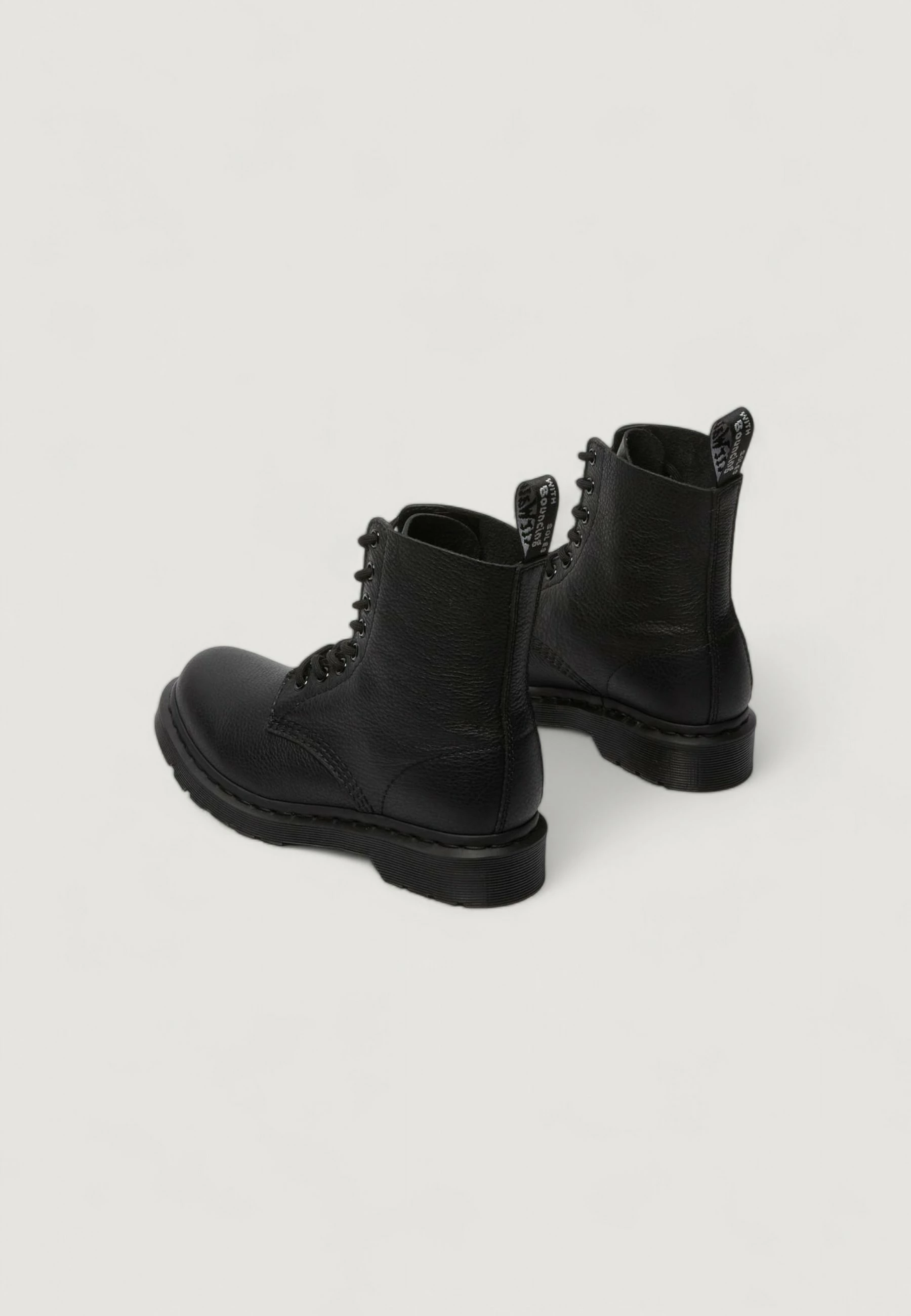 Çizme për femra Dr. Martens 1460 Pascal Mono, të zeza [Madhësia: 36]
