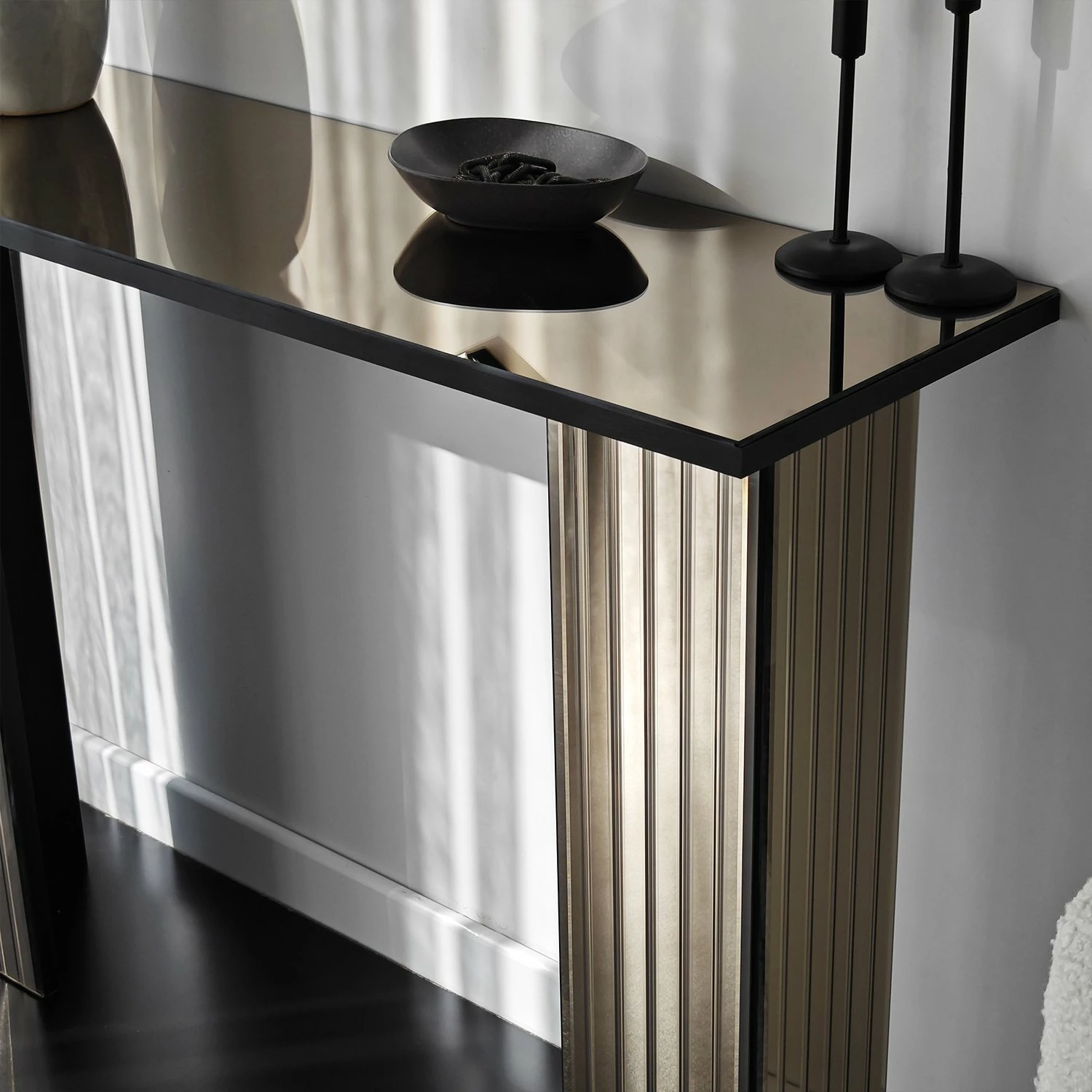 Komodë Hanah Home, 3 sirtarë, ngjyrë bronzi