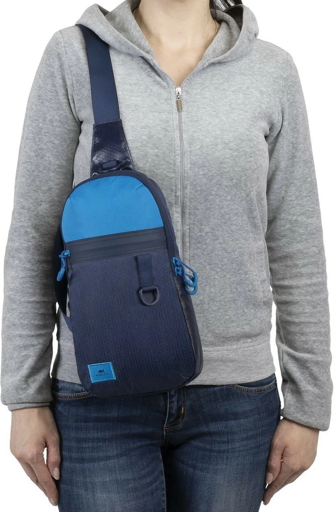 Çantë krahu RIVACASE Dijon 10.1", blu