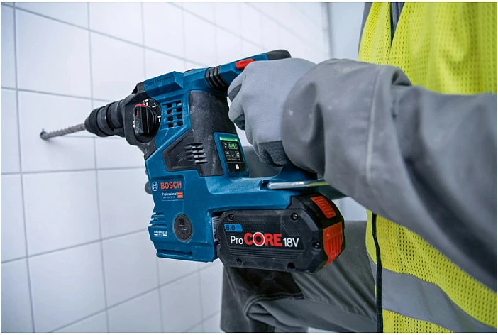 Çekiç shpues (perforator) Bosch GBH 18V-28 CF, 18V, SDS Plus, 2x 8Ah, brushless, me valixhe, zi/blu/kuqe