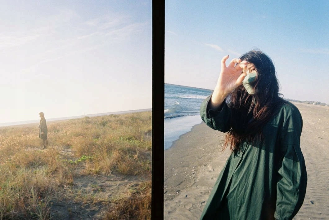 Kamerë analoge me film Kodak EKTAR H35 Half Frame 35mm, lente 22mm f/9.5, me flash, jeshile-gri, me rrip dore