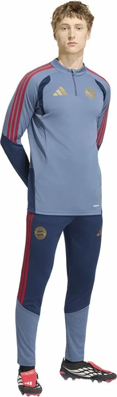 Duks adidas FC Bayern DNA Training Top KF1037 [Madhësia: L]