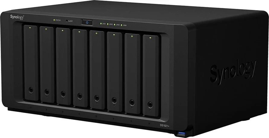 NAS Synology DS1821+, 4GB RAM, AMD Ryzen V1500B, 10 disqe