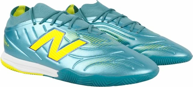 Atlete futbolli për sallë New Balance Tekela V5 Team Low Laced IN NBUT3IL9S6 [Madhësia: 41.5]