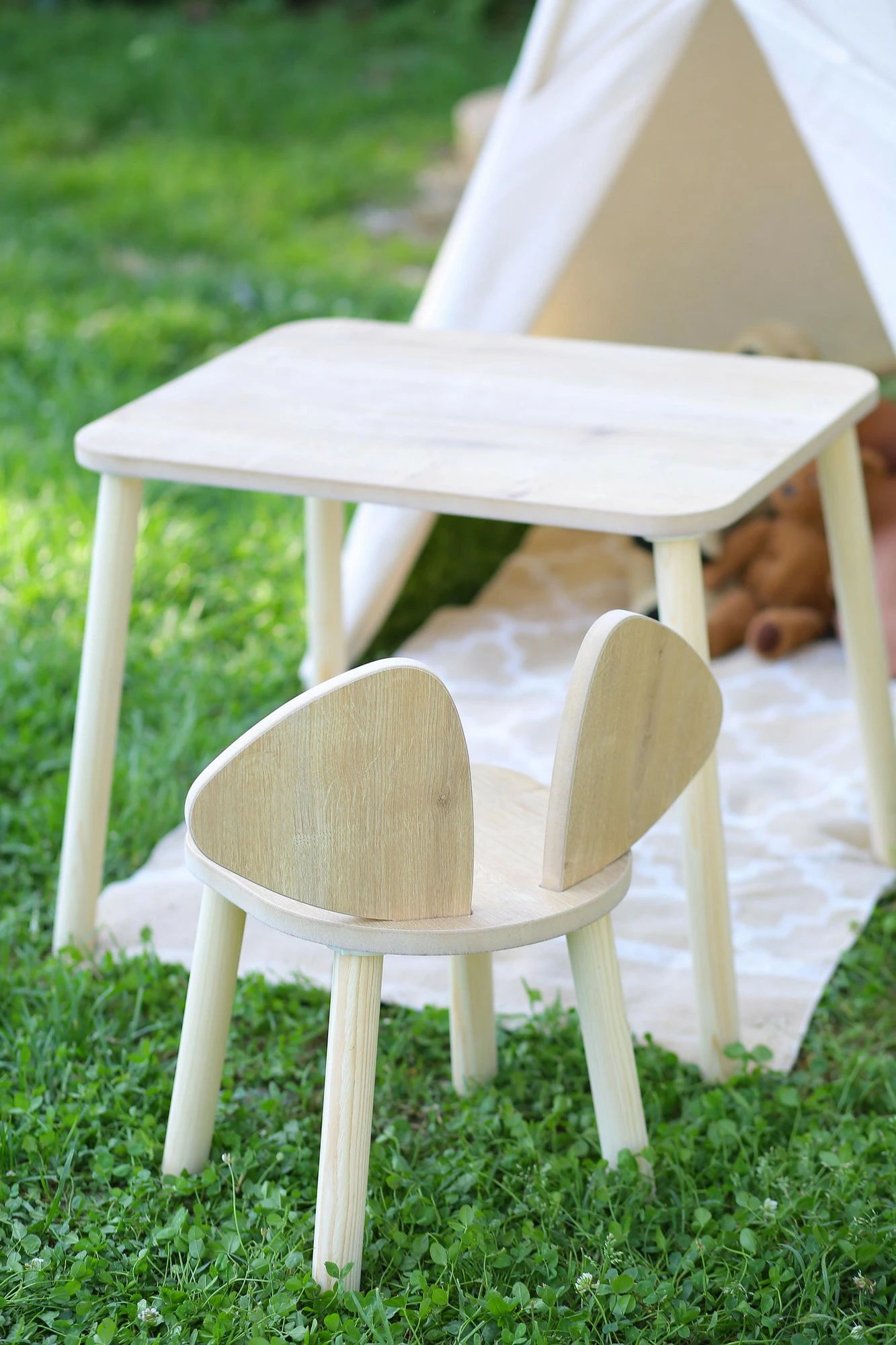 Set tavoline me karrige për fëmijë, Hanah Home, Mickey, një karrige, ngjyrë kafe