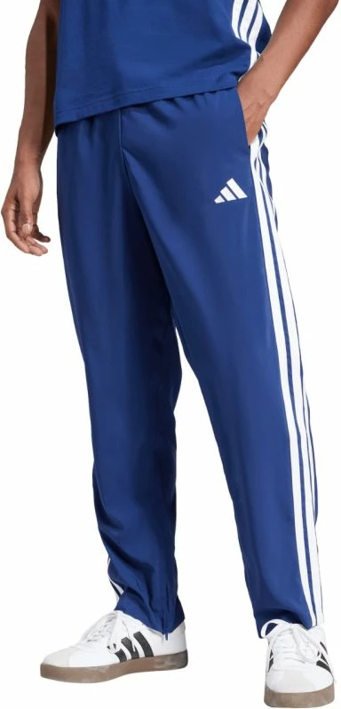 Pantallona sportive për meshkuj adidas Essentials 3-Stripes Stanford Open Hem JE6400, të kaltërta