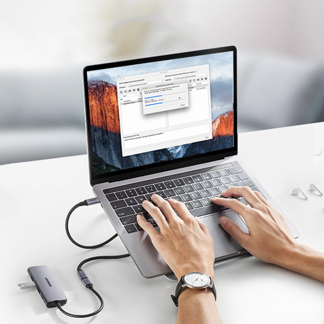 Kabllo USB-C në USB-C Ugreen US372 30205, 1m, 100W, 10Gbps, Gri