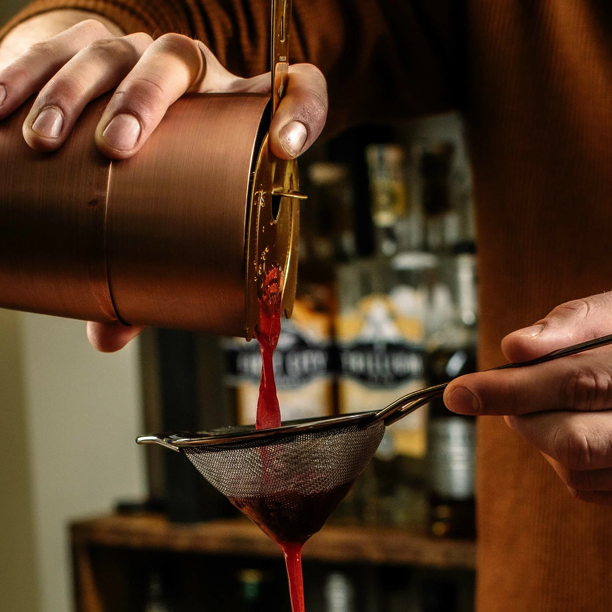 Matës koktejesh bell me buzë të drejtë, BarFly M37098ACP, 25/50 ml, çelik inox 18/8, bakër antik