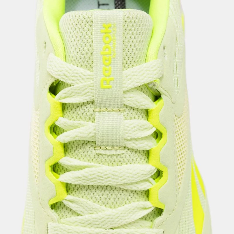 Atlete femra Reebok, të verdha